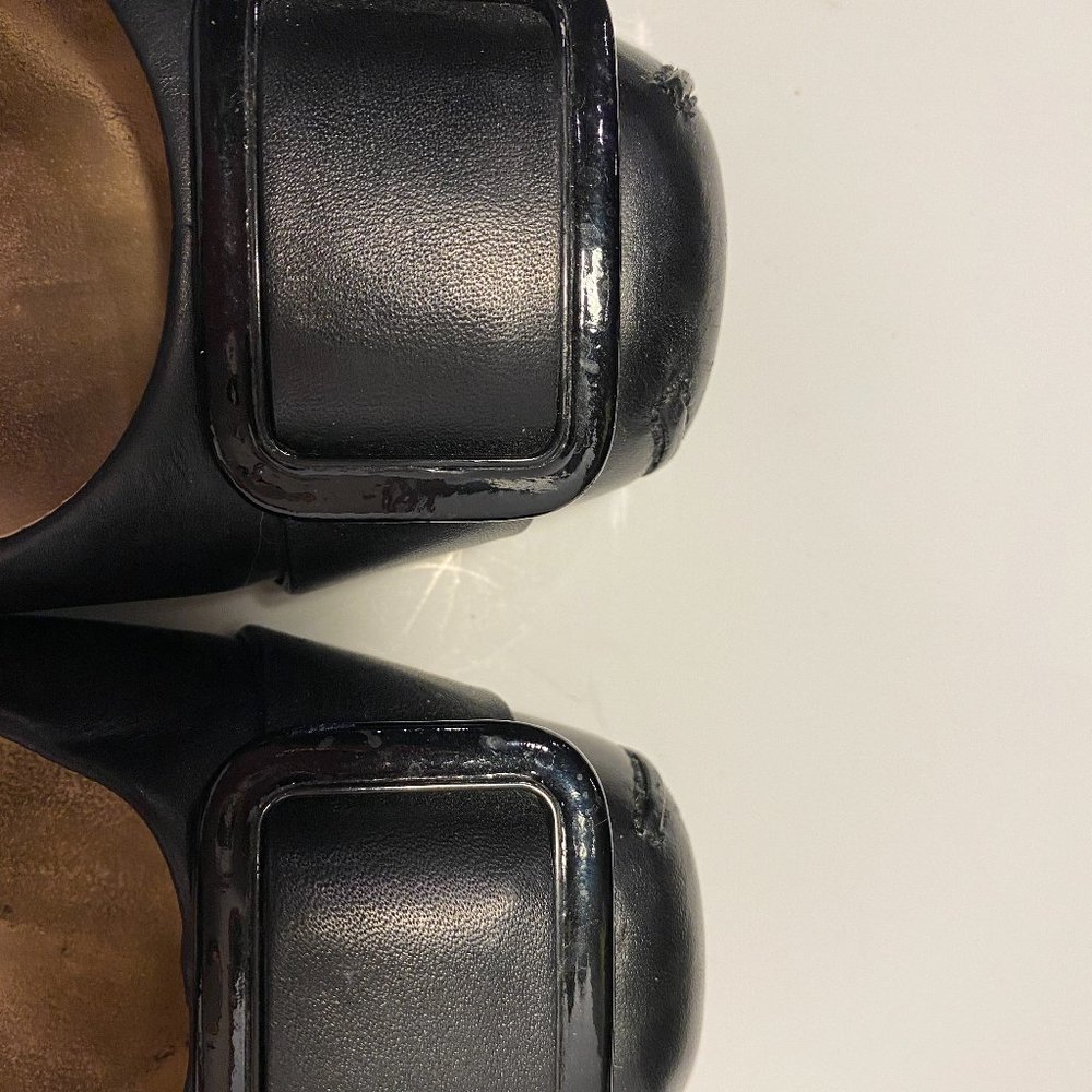 Super Sexy, Iconic American Cole Haan Black Pumps